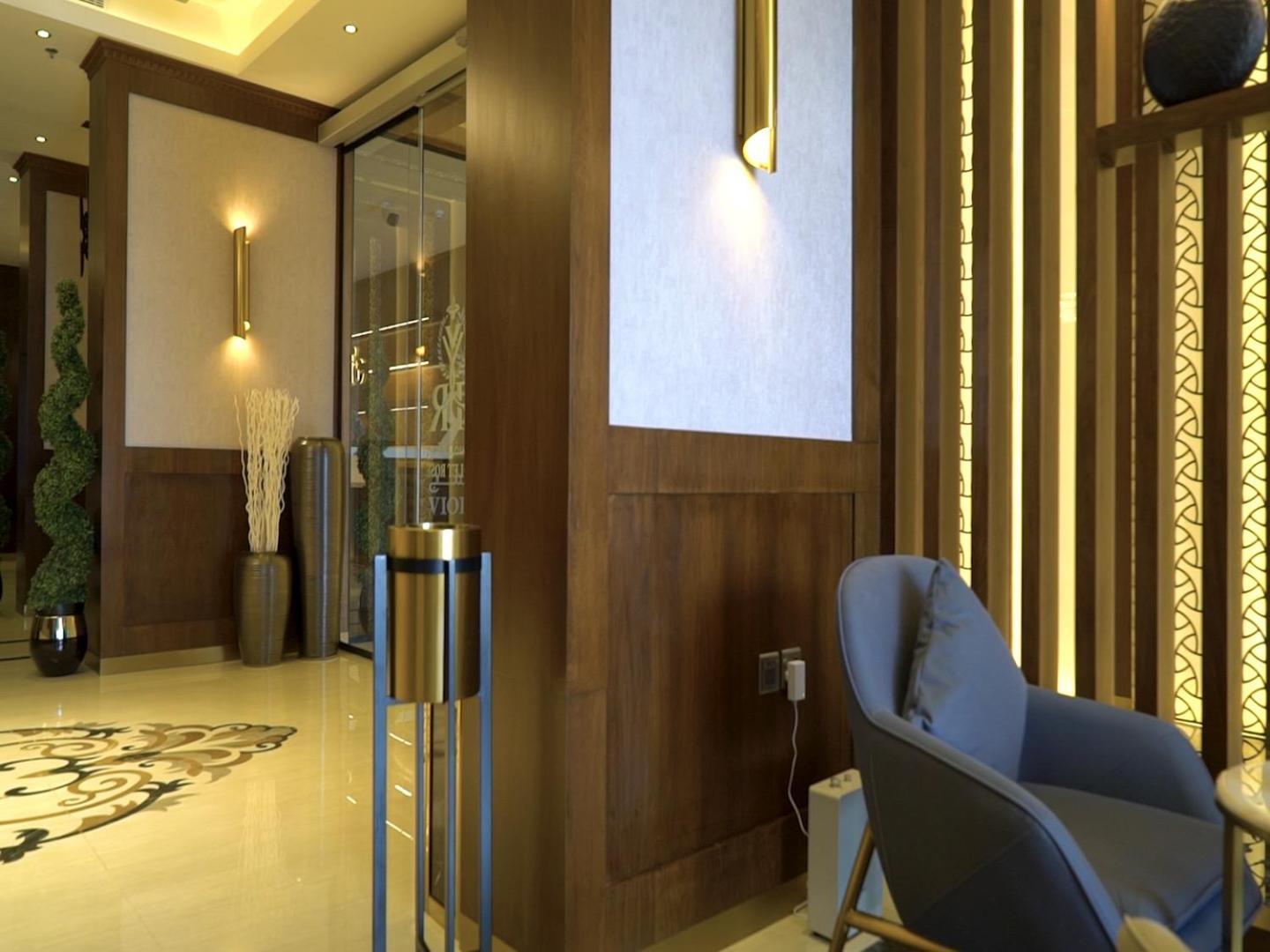 Violet Rose Aprit Hotel Джеда Екстериор снимка